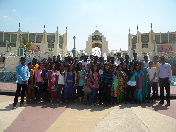 Hyderabad Industrial Visit 2014 - 2015